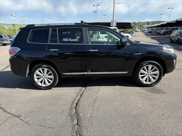 used 2013 Toyota Highlander Hybrid car, priced at $9,000