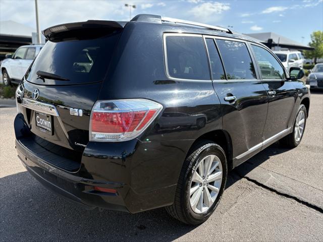 used 2013 Toyota Highlander Hybrid car, priced at $9,000