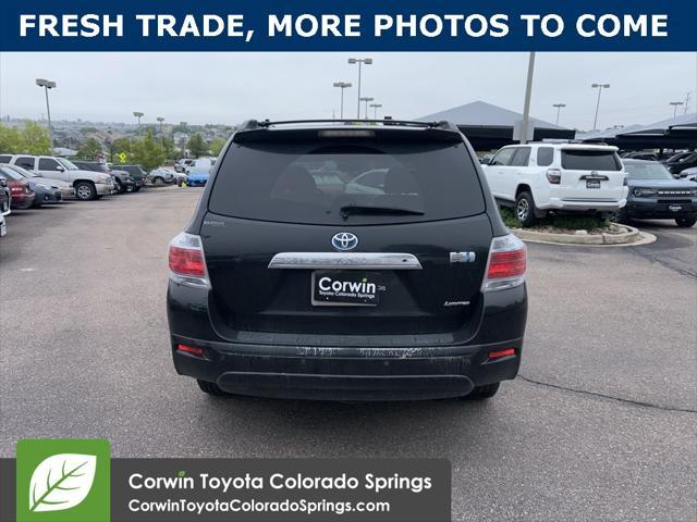 used 2013 Toyota Highlander Hybrid car, priced at $11,500