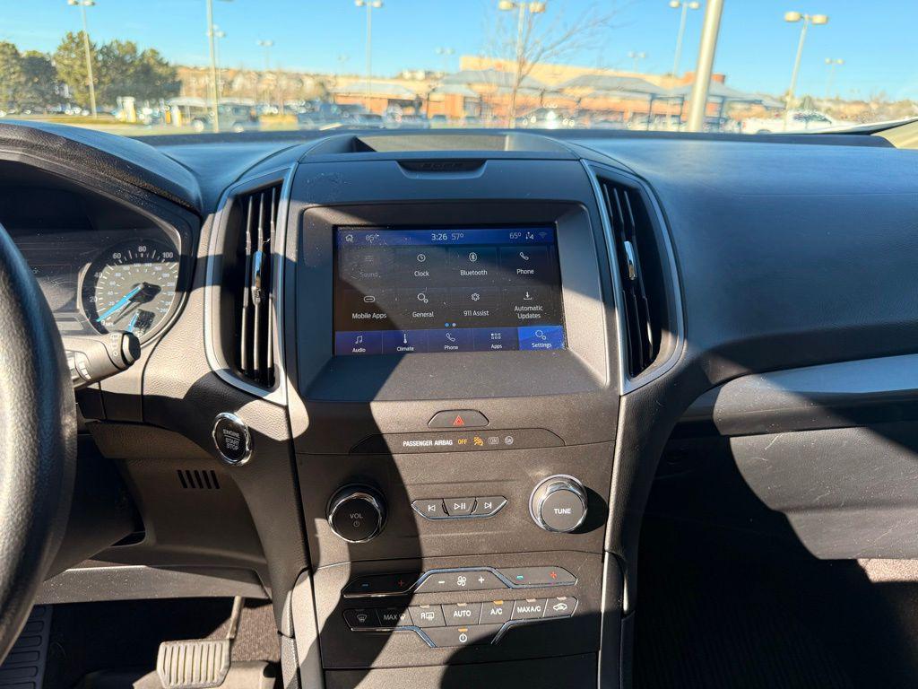 used 2020 Ford Edge car, priced at $14,000