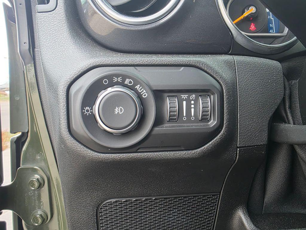 used 2021 Jeep Wrangler Unlimited car, priced at $32,500