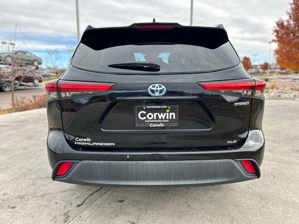 used 2021 Toyota Highlander Hybrid car, priced at $38,500