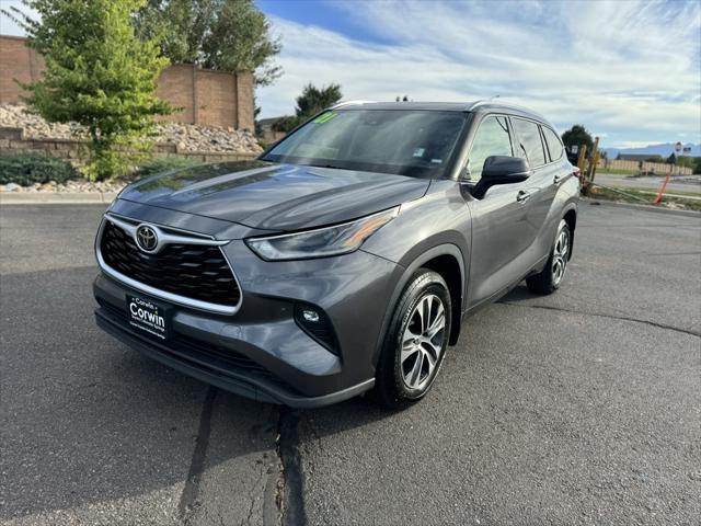 used 2021 Toyota Highlander car, priced at $32,500