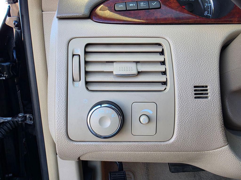 used 2006 Buick Lucerne car, priced at $6,000