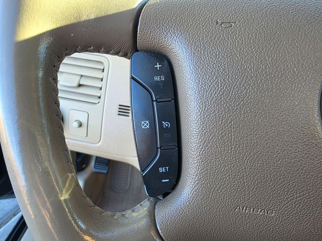 used 2006 Buick Lucerne car, priced at $6,000