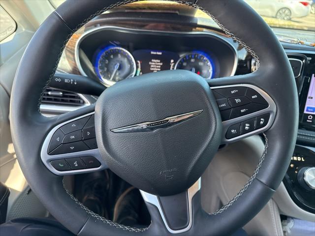 used 2022 Chrysler Pacifica car, priced at $32,000