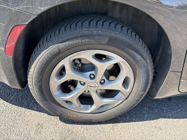 used 2022 Chrysler Pacifica car, priced at $32,000