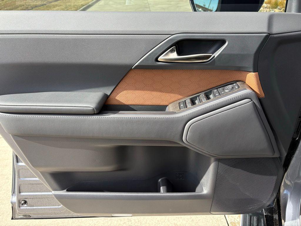 used 2024 Lexus GX 550 car, priced at $81,000