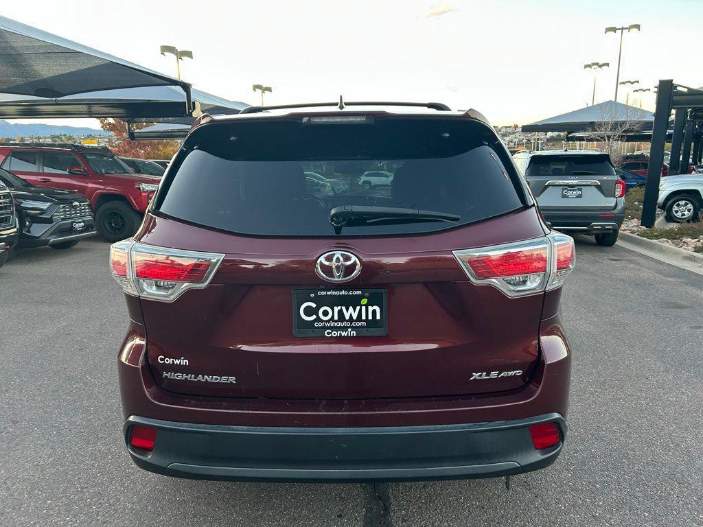 used 2014 Toyota Highlander car, priced at $14,000