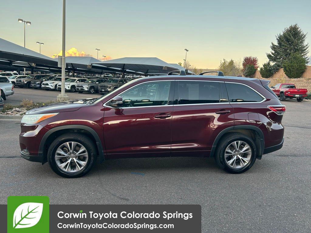 used 2014 Toyota Highlander car, priced at $14,000