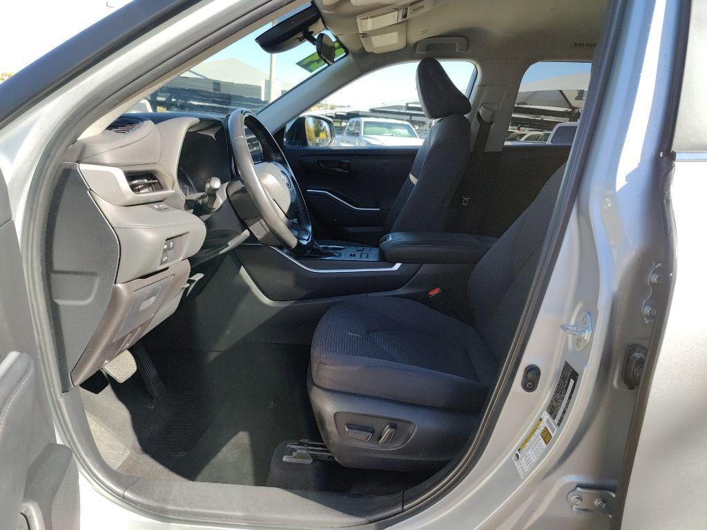used 2024 Toyota Highlander car, priced at $33,000