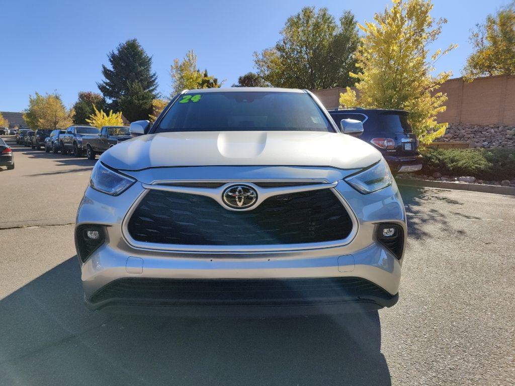used 2024 Toyota Highlander car, priced at $33,000