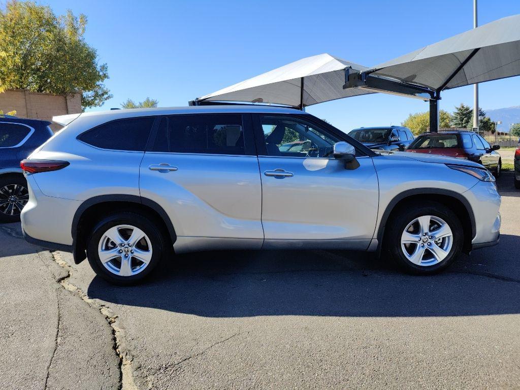 used 2024 Toyota Highlander car, priced at $33,000
