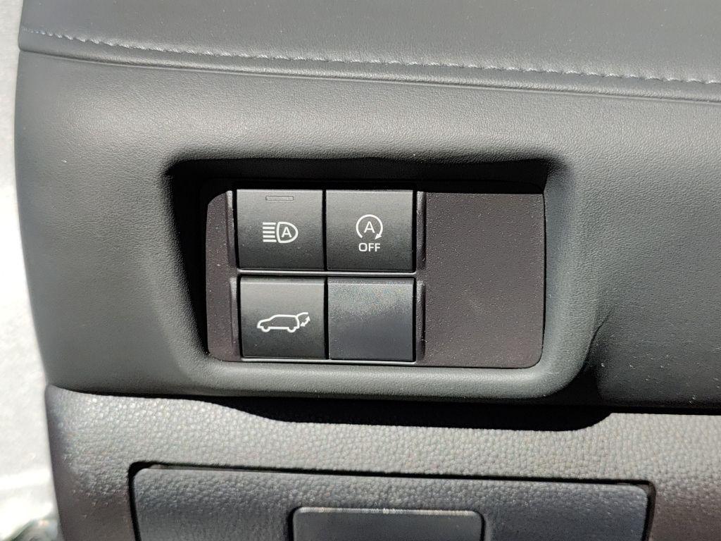 used 2024 Toyota Highlander car, priced at $33,000