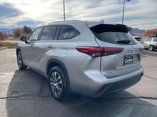 used 2023 Toyota Highlander car, priced at $38,500