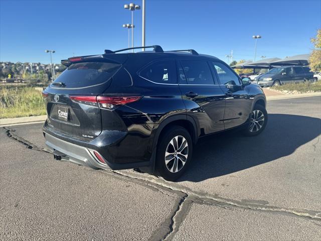 used 2022 Toyota Highlander car, priced at $38,500