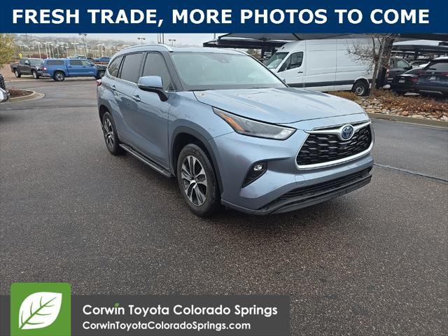 used 2022 Toyota Highlander Hybrid car, priced at $37,500