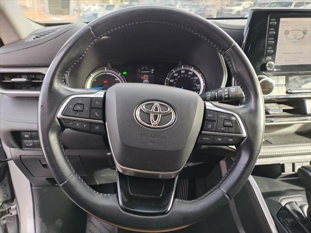 used 2021 Toyota Highlander Hybrid car, priced at $32,000