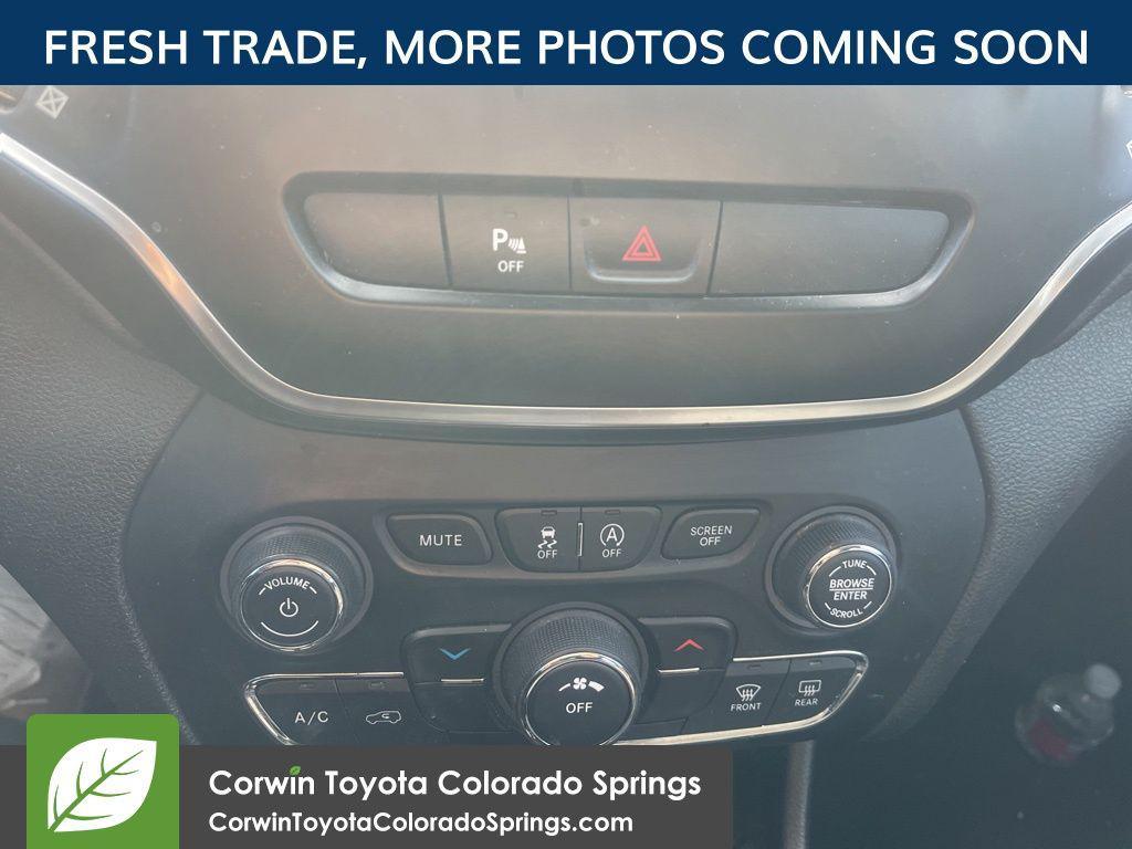 used 2019 Jeep Cherokee car, priced at $13,000