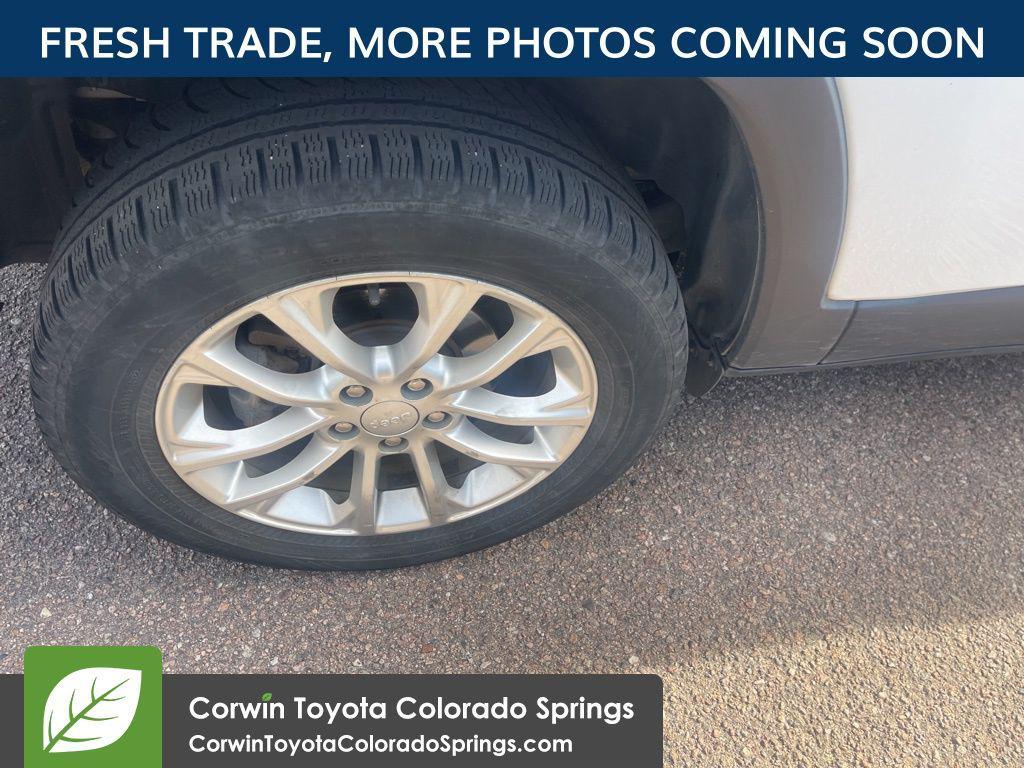 used 2019 Jeep Cherokee car, priced at $13,000