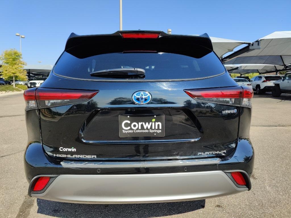 used 2024 Toyota Highlander Hybrid car, priced at $54,500