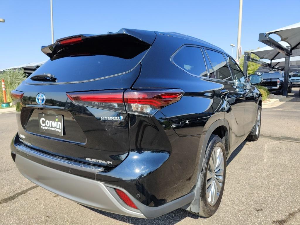 used 2024 Toyota Highlander Hybrid car, priced at $54,500