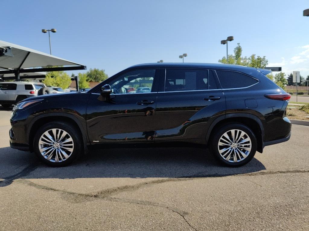 used 2024 Toyota Highlander Hybrid car, priced at $54,500