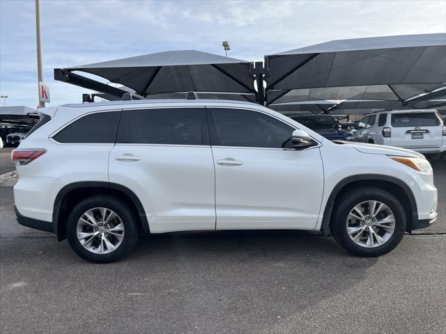 used 2015 Toyota Highlander car, priced at $18,750