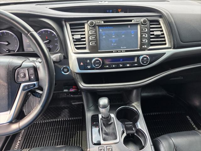 used 2018 Toyota Highlander car, priced at $23,500