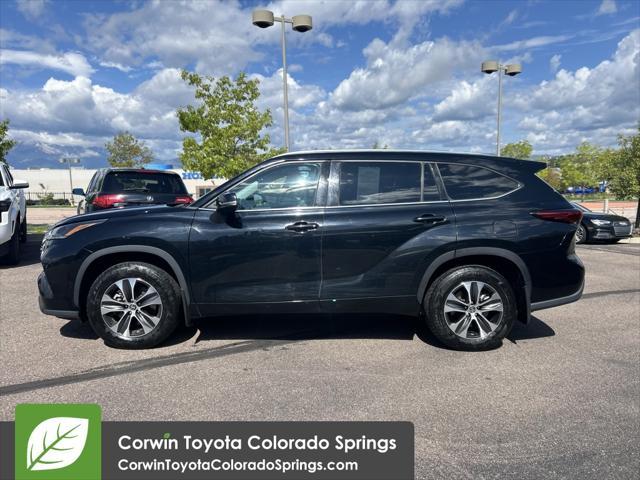 used 2021 Toyota Highlander car, priced at $34,000