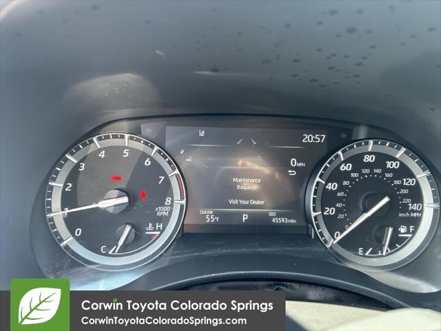 used 2021 Toyota Highlander car, priced at $34,000