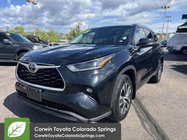 used 2021 Toyota Highlander car, priced at $34,000