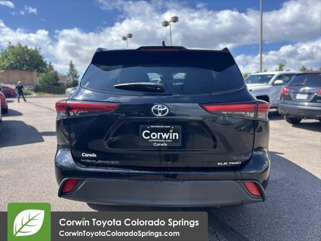 used 2021 Toyota Highlander car, priced at $34,000