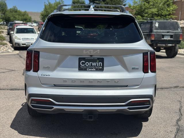 used 2022 Kia Sorento Plug-In Hybrid car, priced at $28,000