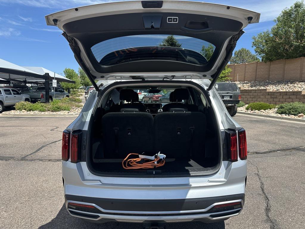 used 2022 Kia Sorento Plug-In Hybrid car, priced at $26,500