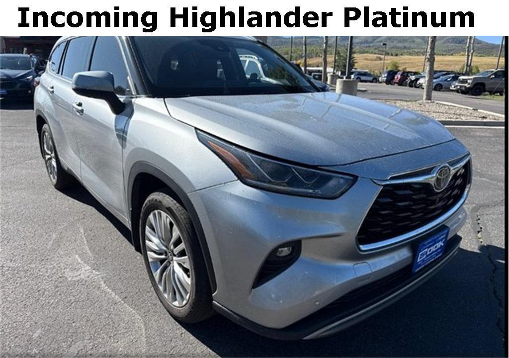 used 2022 Toyota Highlander car, priced at $44,500