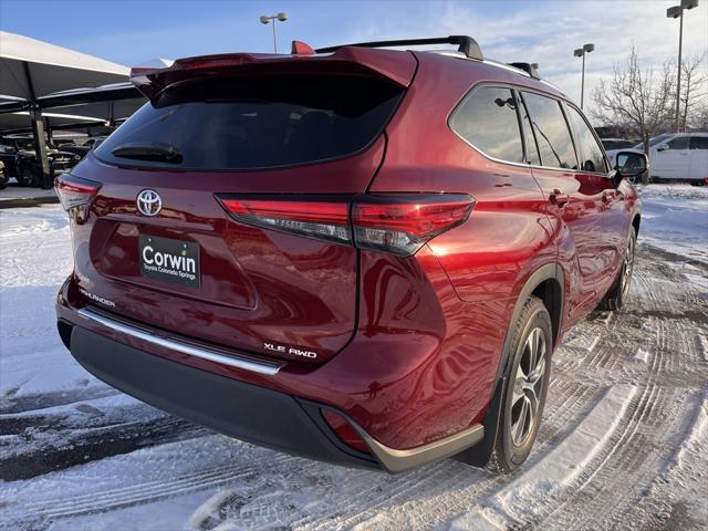 used 2020 Toyota Highlander car, priced at $33,000