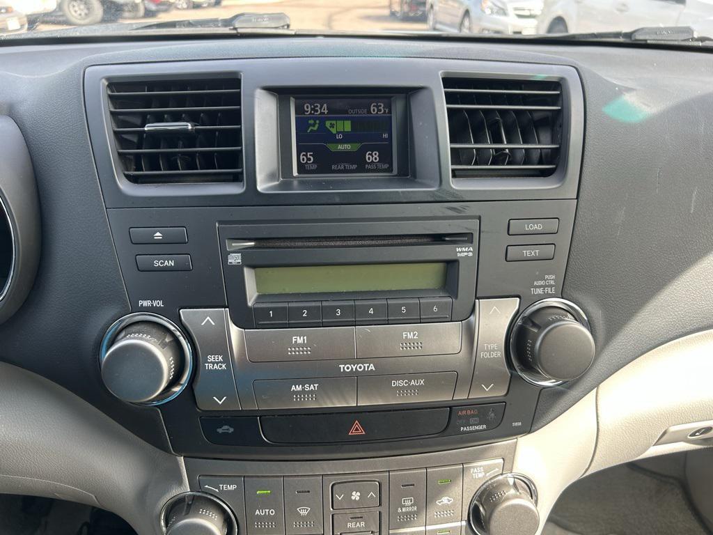 used 2010 Toyota Highlander car, priced at $7,500