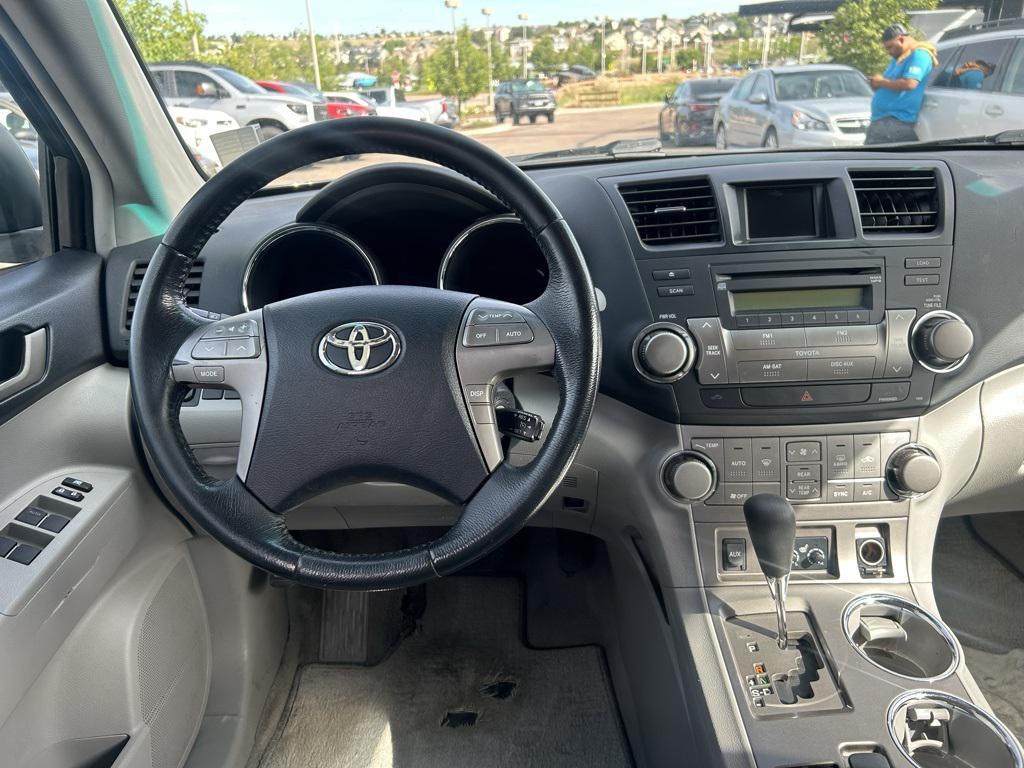 used 2010 Toyota Highlander car, priced at $7,500