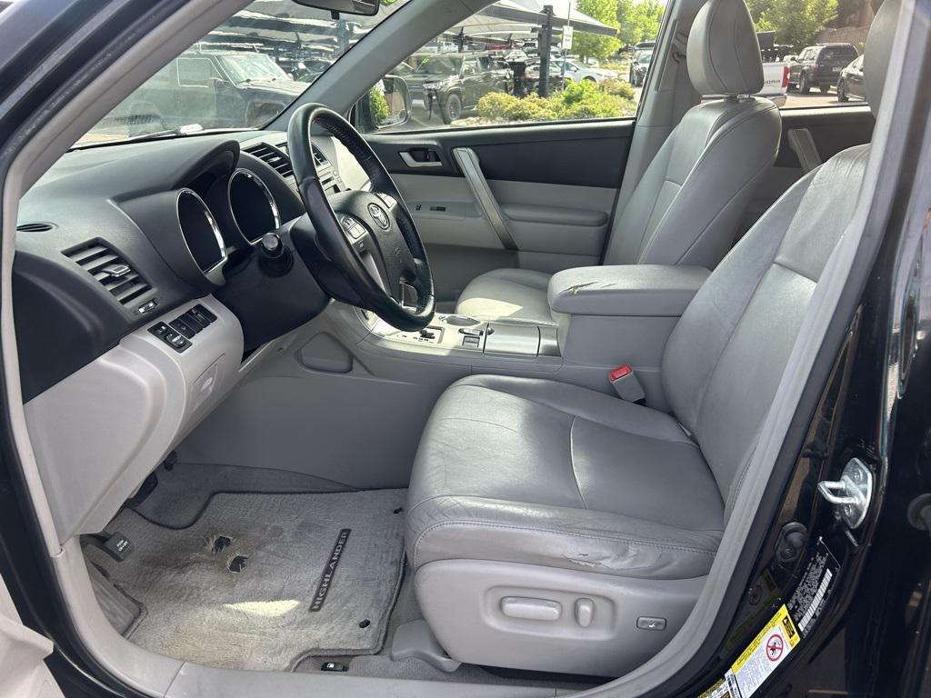 used 2010 Toyota Highlander car, priced at $7,500
