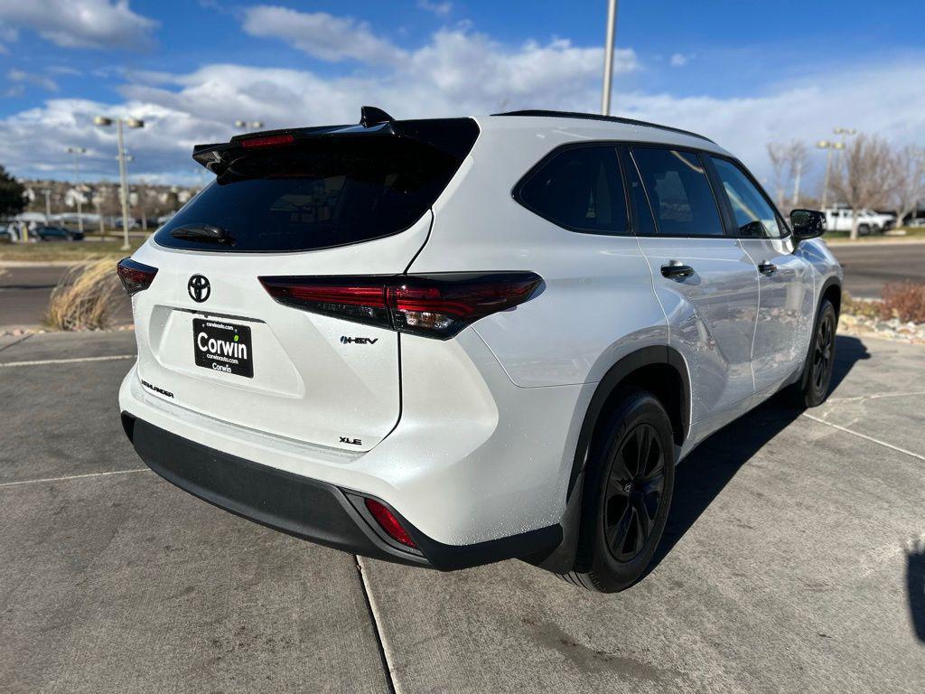 used 2025 Toyota Highlander Hybrid car, priced at $53,056
