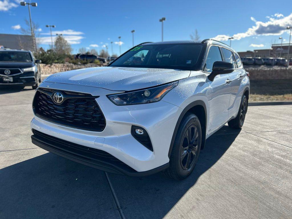 used 2025 Toyota Highlander Hybrid car, priced at $53,056