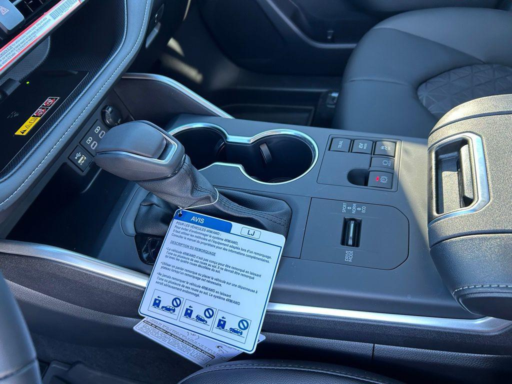 used 2025 Toyota Highlander Hybrid car, priced at $53,056