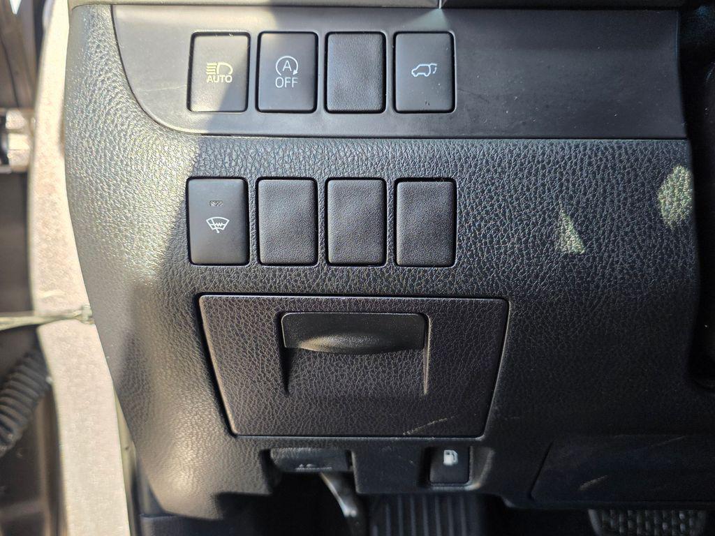 used 2019 Toyota Highlander car, priced at $22,500