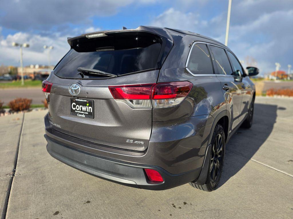 used 2019 Toyota Highlander car, priced at $22,500