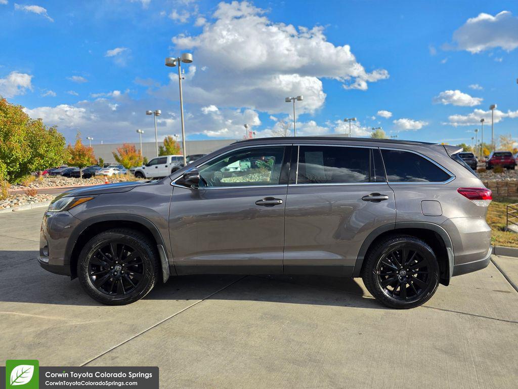 used 2019 Toyota Highlander car, priced at $22,500