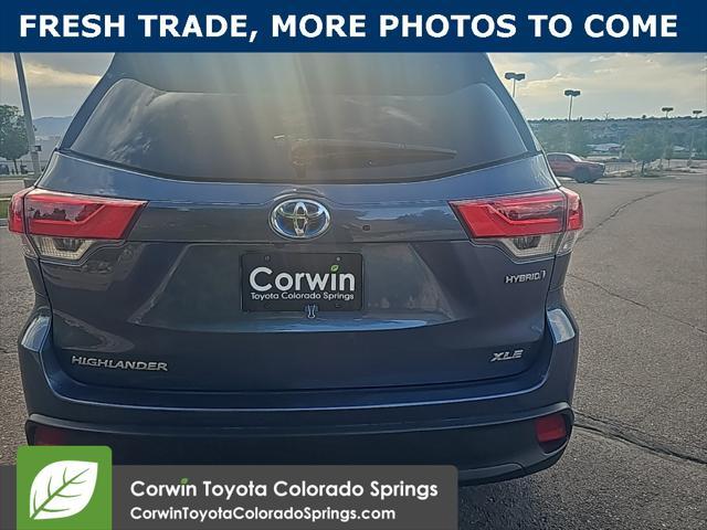used 2019 Toyota Highlander Hybrid car, priced at $27,500
