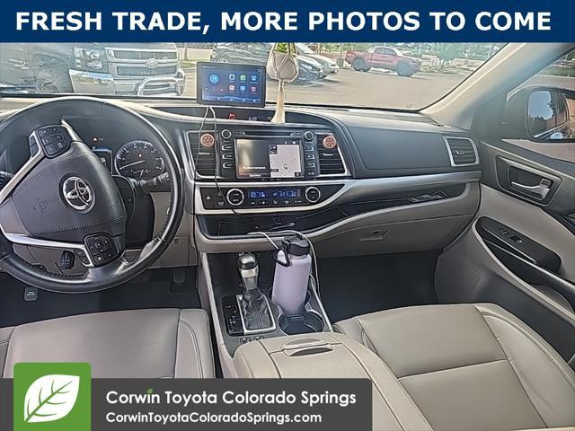used 2019 Toyota Highlander Hybrid car, priced at $27,500