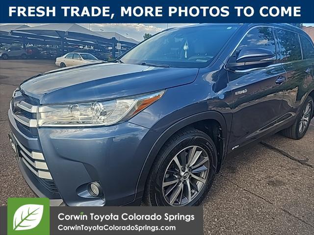 used 2019 Toyota Highlander Hybrid car, priced at $27,500