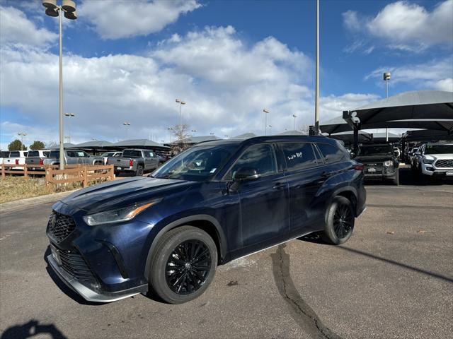 used 2024 Toyota Highlander car, priced at $44,500